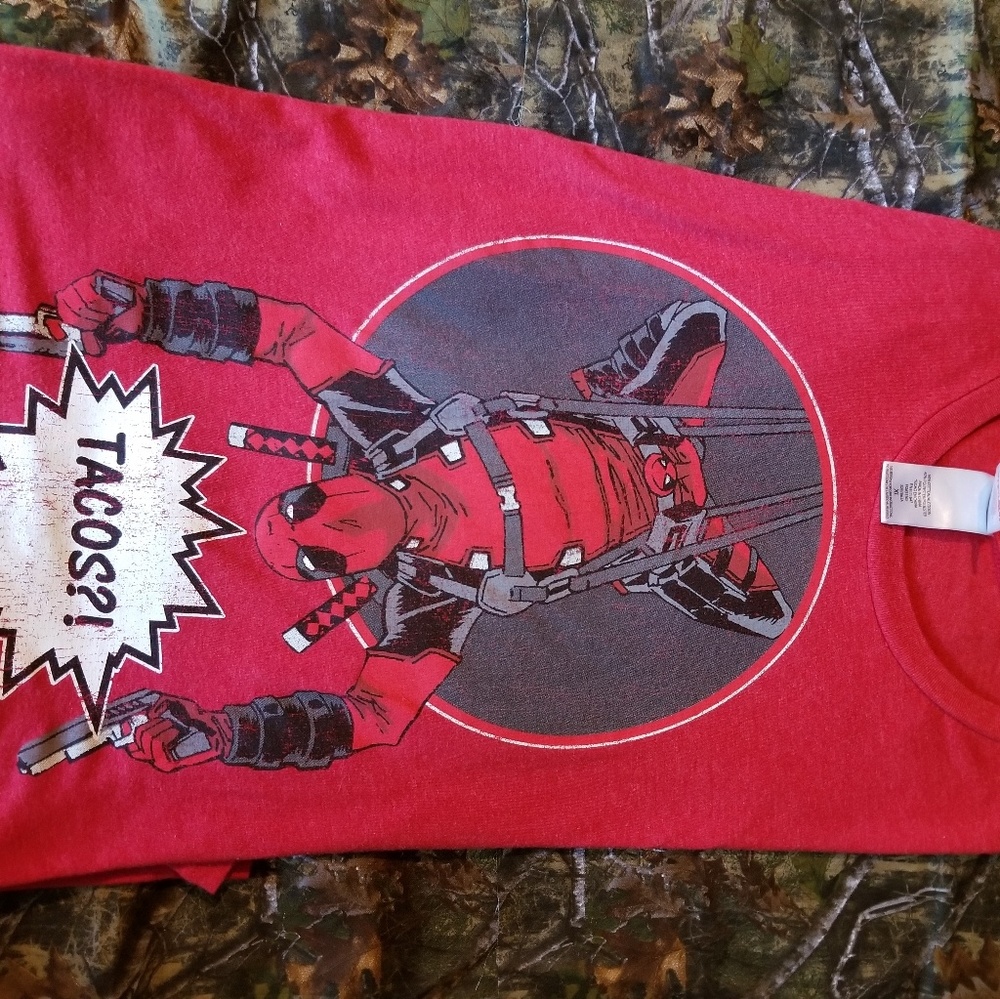 Deadpool Taco T-shirt